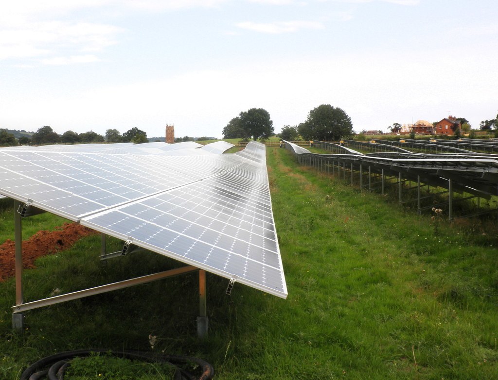 Solar panel farm Bishops Lydeard geograph.org.uk 2538248